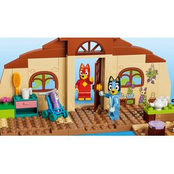 LEGO BLUEY LEGO® Bluey - Škola sa Rastijem i Bluey (11221) Cene