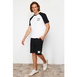 Trendyol Black and White Embroidered Raglan Sleeve Knitted Pajama Set with Shorts Cene