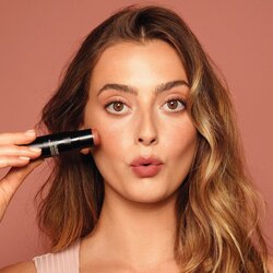 Nudestix Nudies Matte multifunkcionalna olovka za oči, usne i lice nijansa Sunkissed 7 g Cene