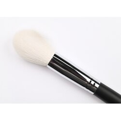 Lines Accessories M – četkica za prah puder, rumenilo i hajlajt Cene