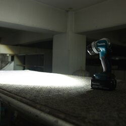 Makita akumulatorska LED svetilka DEADML808 Cene