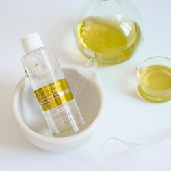 Bielenda Skin Clinic Professional Correcting tonik za kožo z nepravilnostmi 200 ml Cene