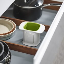Shumee ChopCup White Vegetable Chopper Cene
