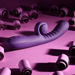 Playboy Curlicue Acai Cene