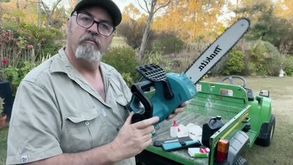 Makita DUC302Z video test