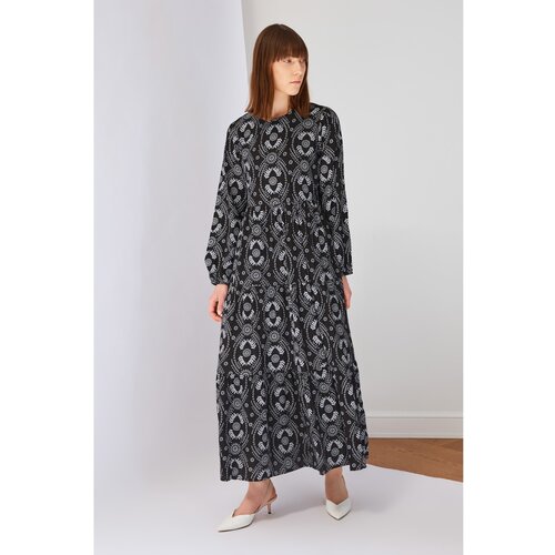 Trendyol Black Crew Neck Dress Slike