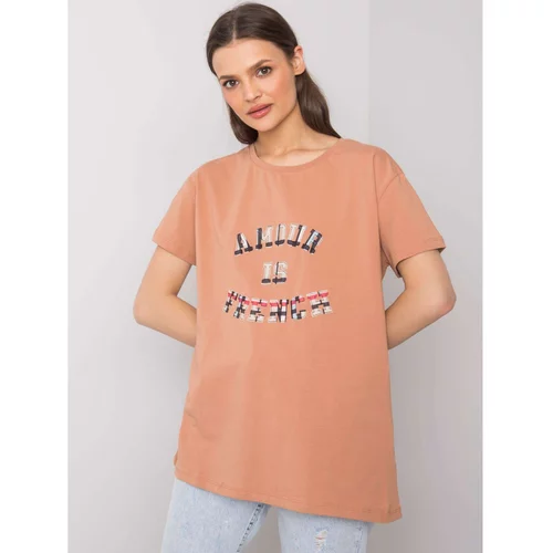 Fashion Hunters Camel women's t-shirt with an inscription
