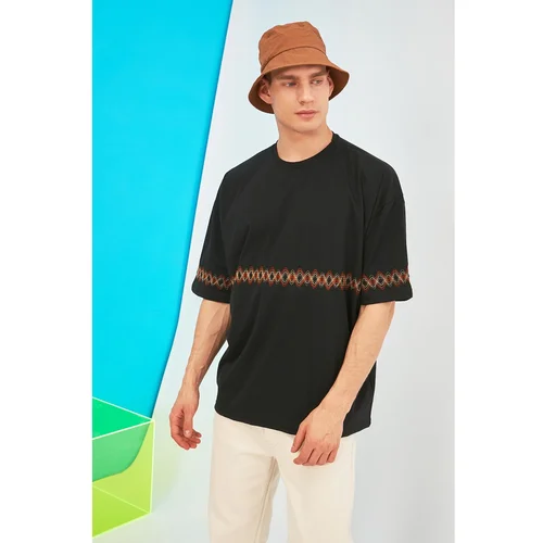 Trendyol Black Men's Oversize Crew Neck Short Sleeve Embroidered TShirt