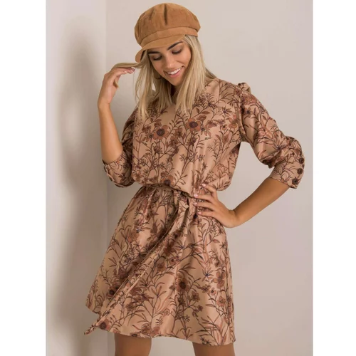 Fashion Hunters Light brown patterned dress with a belt