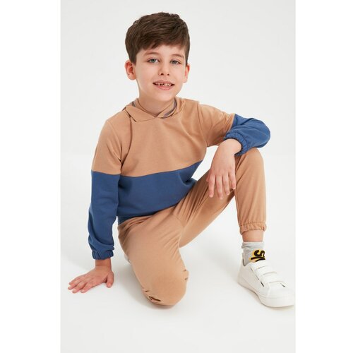 Trendyol Camel Color Block Hooded Boy Knitted Slim Tracksuit Set Slike