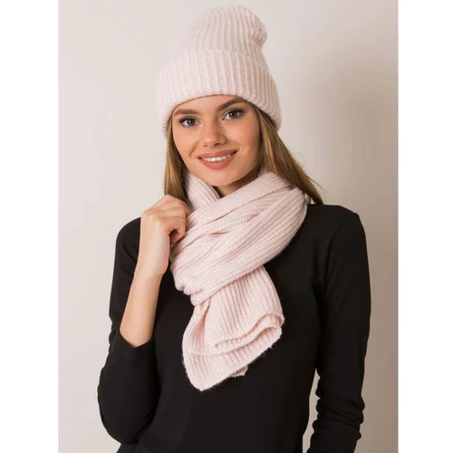 Fashion Hunters RUE PARIS Light pink cap and scarf