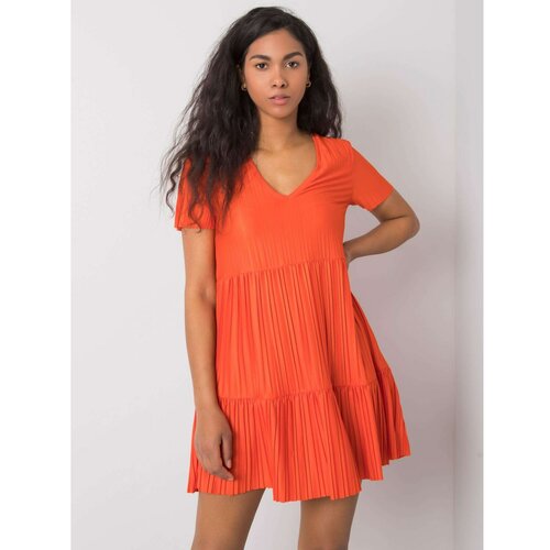 Fashionhunters RUE PARIS Orange pleated dress with a frill Cene