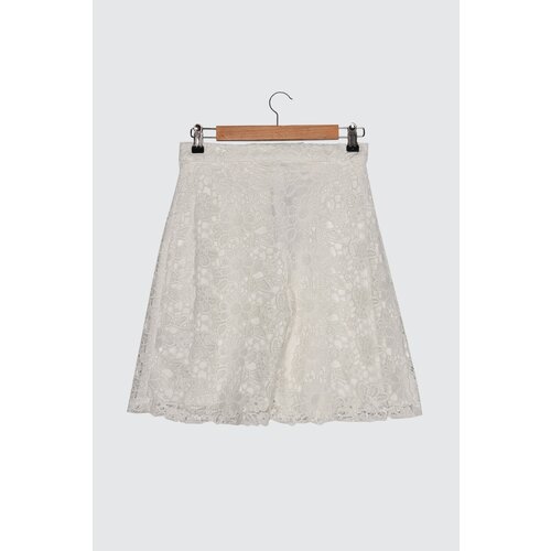 Trendyol White Brode Shorts &amp;amp;amp; Bermuda Slike