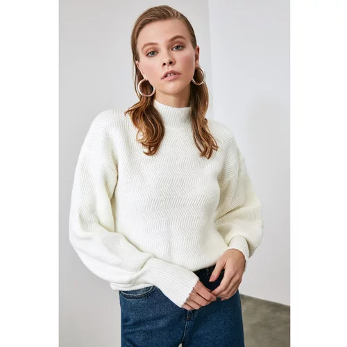 Trendyol Women's sweater Ecru