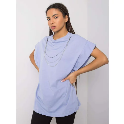 Fashion Hunters Blue t-shirt with Arianna RUE PARIS necklace