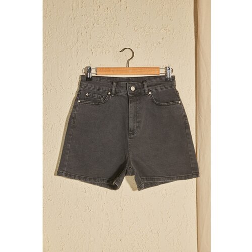 Trendyol Ženske kratke hlače Mom Denim Shorts Slike