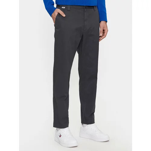 Tommy Jeans Chino hlače DM0DM17680 Siva Tapered Fit