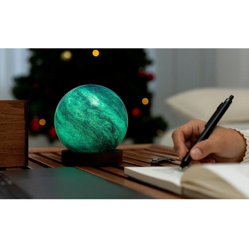 Gingko LED namizna svetilka v temni naravni barvi s steklenim senčilom (vi&amp;scaron;ina 13 cm) Galaxy Breeze &amp;ndash; Slike