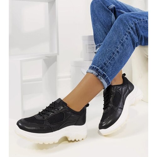 D/CEO Black trainers Depretis Cene