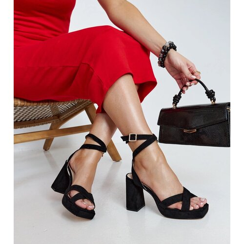 Gemre Black suede block heel sandals Salla Cene