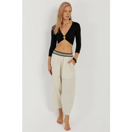 Cool & Sexy Women Ecru Pocket Baggy Trousers OM1203