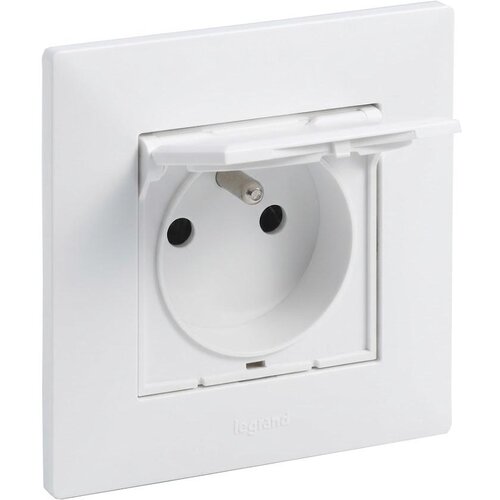 Legrand spolja&amp;scaron;nja utičnica 250V/16A IP44 sa okvirom niloe step bela Slike