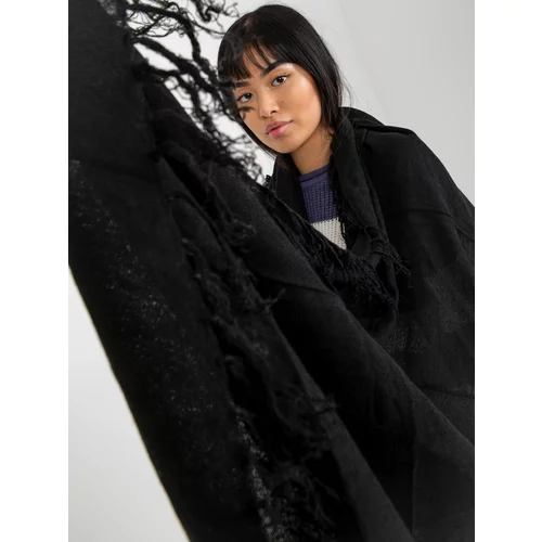 Fashion Hunters Women's black smooth shawl with fringes