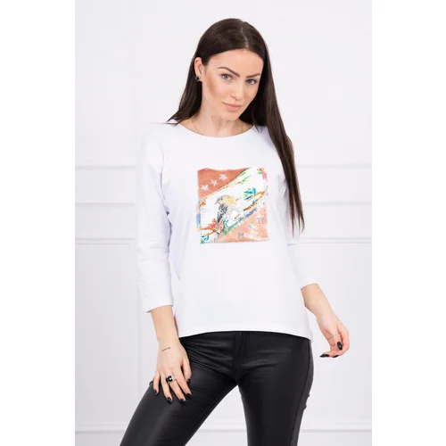Kesi Blouse with 3D Bird white graphics Kesi Blouse with 3D Bird white graphics