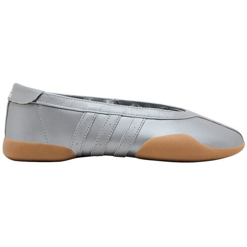 Adidas Modne superge Taekwondo Mei Ballet Silver Metallic Gum (Women's) Bela Cene