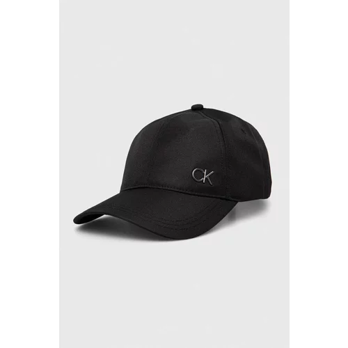 Calvin Klein Kapa s šiltom črna barva