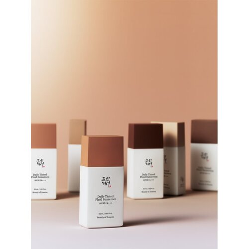 Beauty of Joseon Daily Tinted Fluid Sunscreen blagi hranjivi fluid SPF 30 nijansa DP320 50 ml Slike