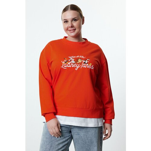 Trendyol curve red looney tunes licensed crew neck knitted plus size sweatshirt Cene