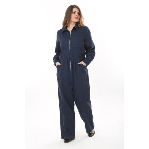Şans Women's Plus Size Navy Blue Front Zippered 4 Pockets Back Waist Belt Elastic Denim Jumpsuit Slike
