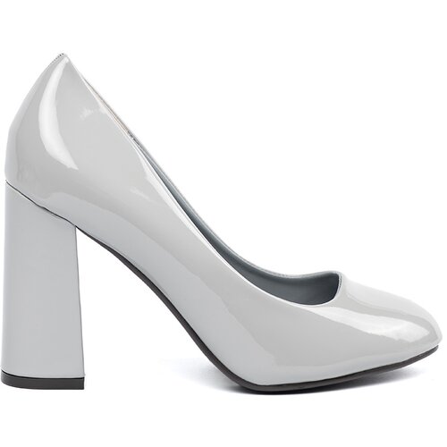 SEASTAR Light grey lacquered pumps Cene