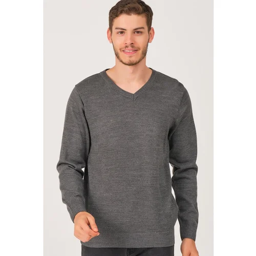 Dewberry V0002 MEN'S V-NECK SWEATER-SMOKED