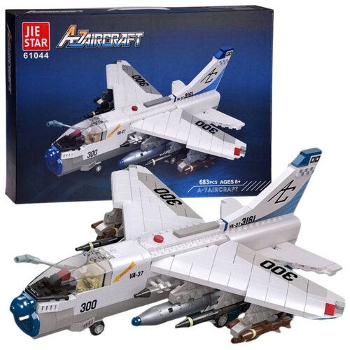  Konstrukcijske kocke juri&scaron;ni zrakoplov A-7 Corsair II, 683 dijela Cijene