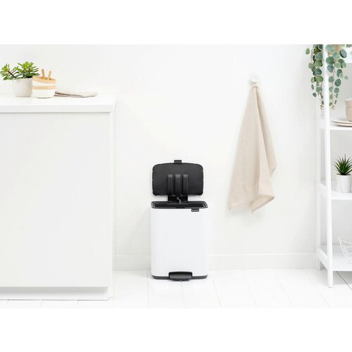 Brabantia bijela željezna kanta za smeće s pedalom 12 l bo &amp;ndash; Slike