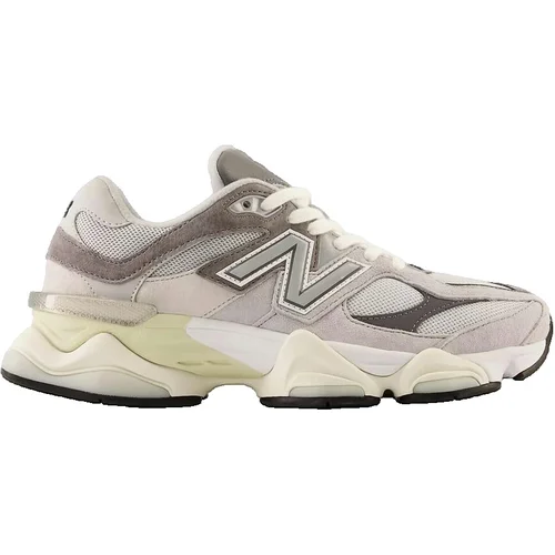 New Balance Modne superge 9060 Siva