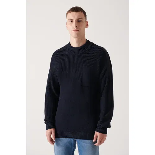 Avva Men's Navy Blue Crew Neck Pocket Detailed Cotton Loose Comfort Fit Relaxed Cut Knitwear Sweater