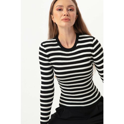 Lafaba Sweater - Black - Regular fit Cene
