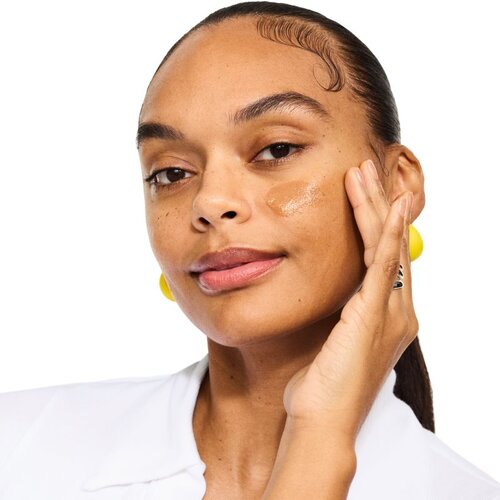 Clinique Sun UV Solutions Brightening Tinted Sunscream SPF50 posvetlitvena tonirana krema odtenek Medium Deep 40 ml Slike