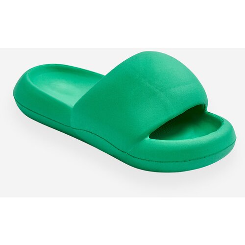 Kesi Women's lightweight foam slippers on the platform Green Milton Cene