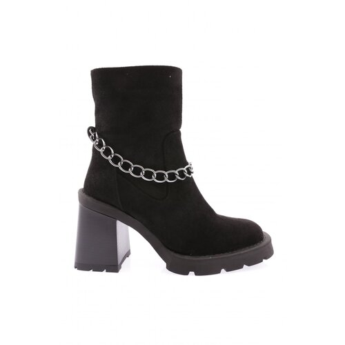 DGN 1543 Women's Round Toe Chain Detail Heeled Boots. Cene