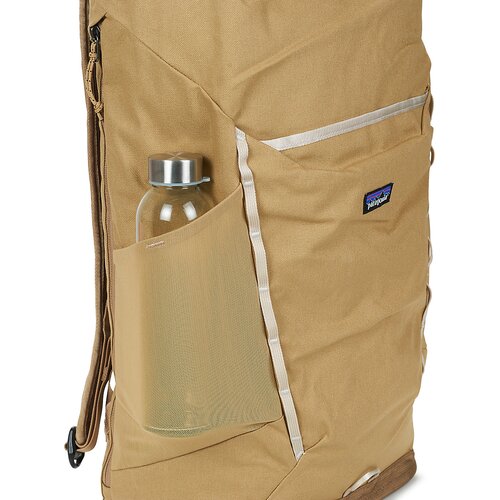 Patagonia Nahrbtniki FIELDSMITH ROLL TOP PACK Bež Slike