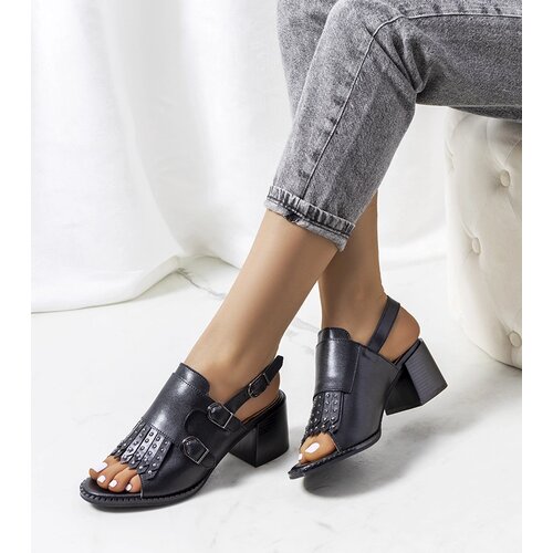Gemre Black leather sandals with Zand upper Cene