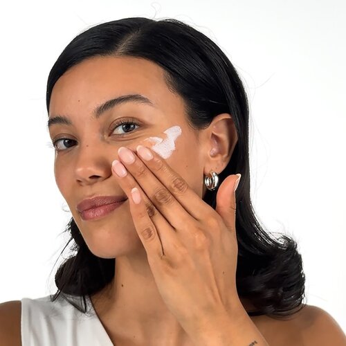 Clinique Sun UV Solutions Hydrating Sunscream SPF 50 krema za sončenje za obraz vlažilna 40 ml Slike