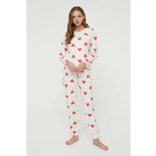 Trendyol White Heart Knitted Pajamas Set