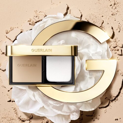 Guerlain Parure Gold Skin Control kompaktni matirajoči puder odtenek 1C Cool 8,7 g Slike