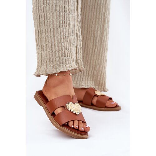 EVENTO Womens sandals on a flat heel with a gold decoration Karinma Cene