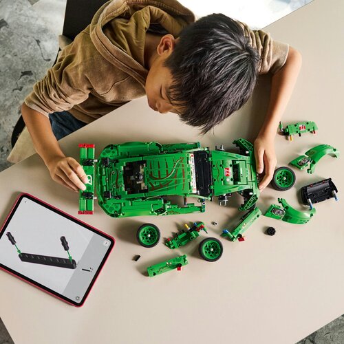 Lego Technic - Automobil Porsche 911 GT3 R REXY AO Racing (42224) Slike